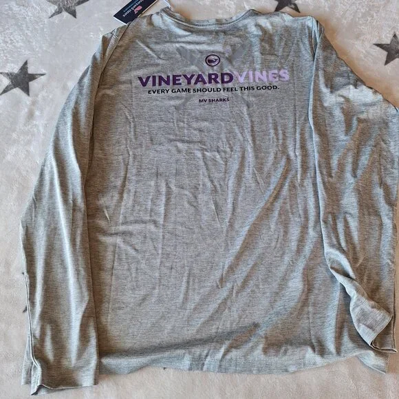 Vineyard Vines Performance Shirt Mens Small Sharks Tee Graphic Adult Baseball - Picture 7 of 11